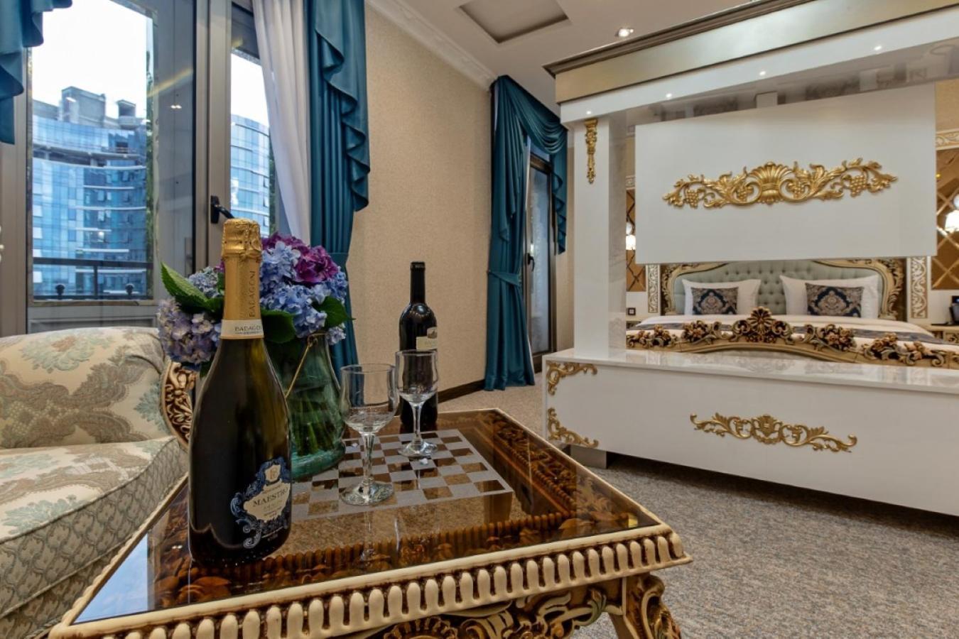 Aqua Hotel Tbilisi ภายนอก รูปภาพ