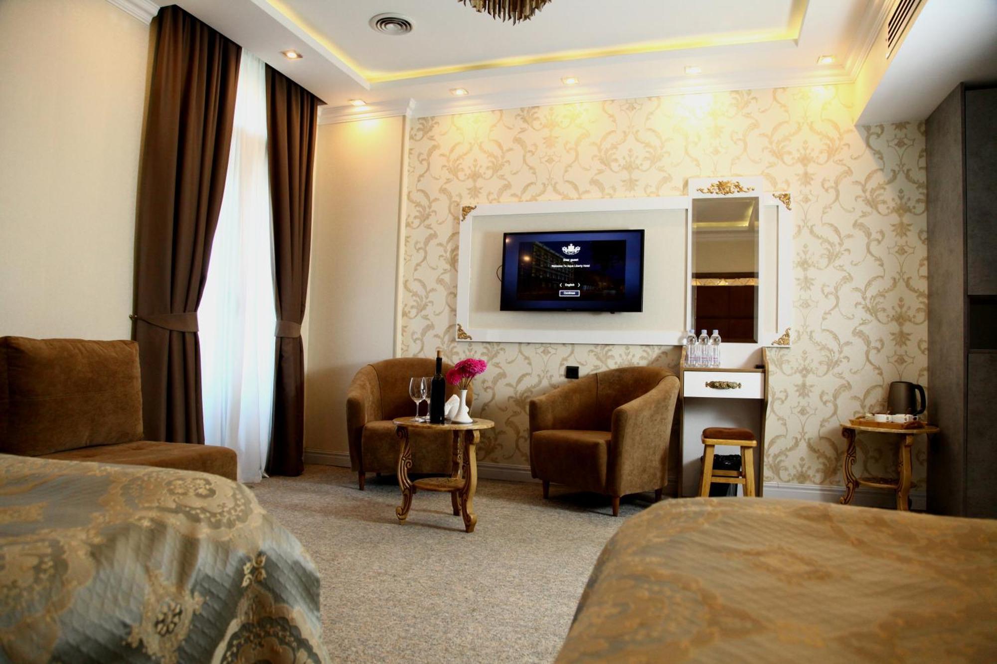 Aqua Hotel Tbilisi ภายนอก รูปภาพ