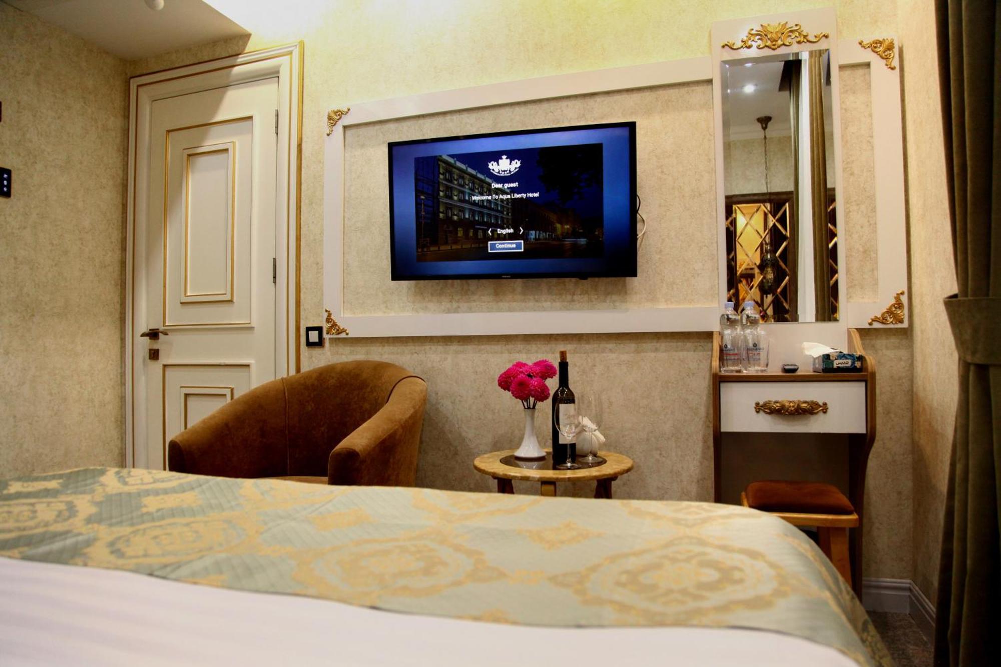 Aqua Hotel Tbilisi ภายนอก รูปภาพ